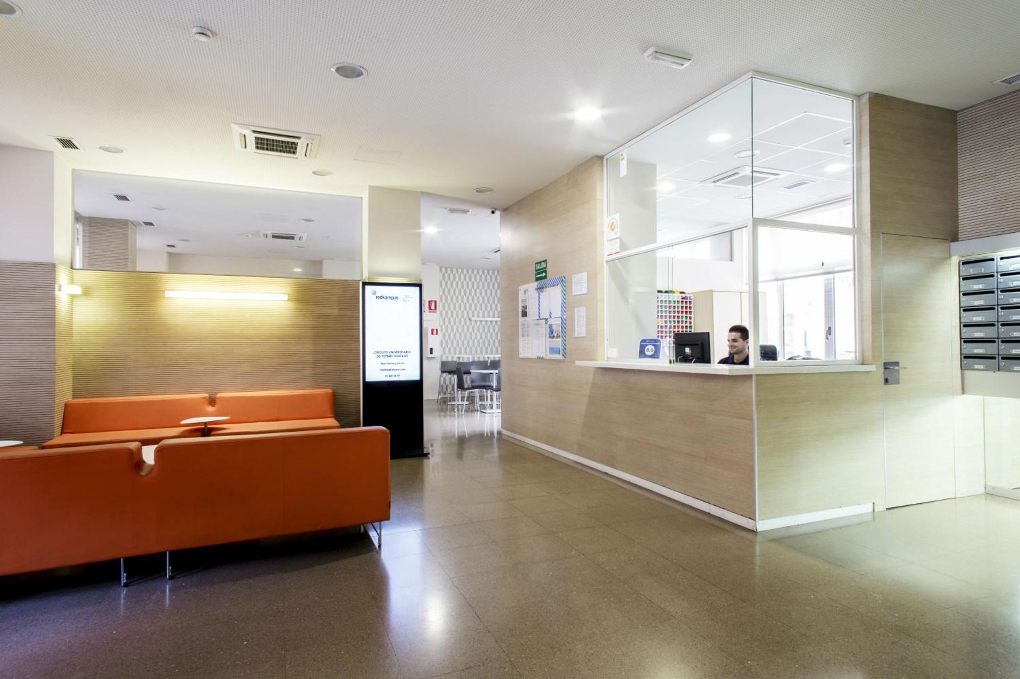 Colegio Mayor Resa La Concepcion Valencia Exteriör bild