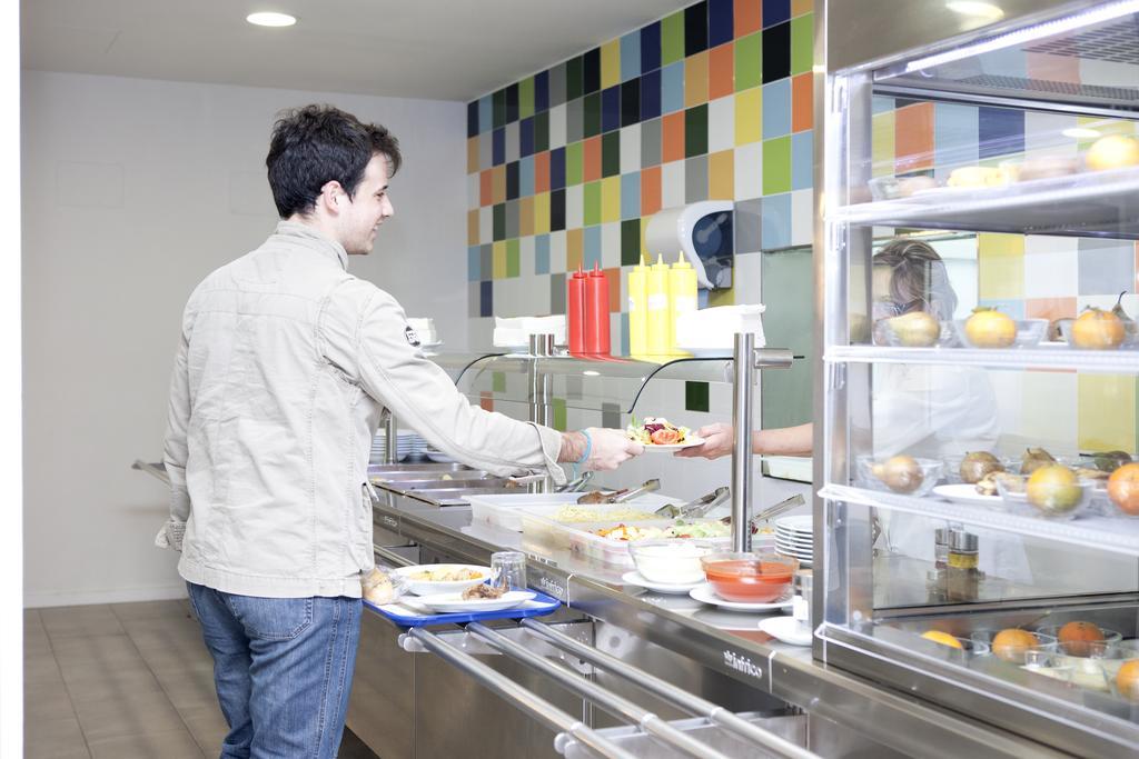 Colegio Mayor Resa La Concepcion Valencia Exteriör bild