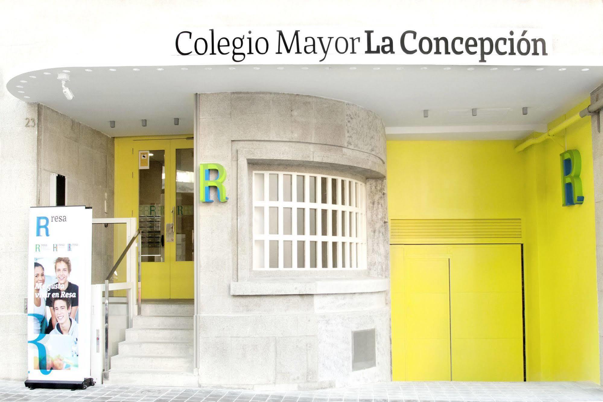 Colegio Mayor Resa La Concepcion Valencia Exteriör bild