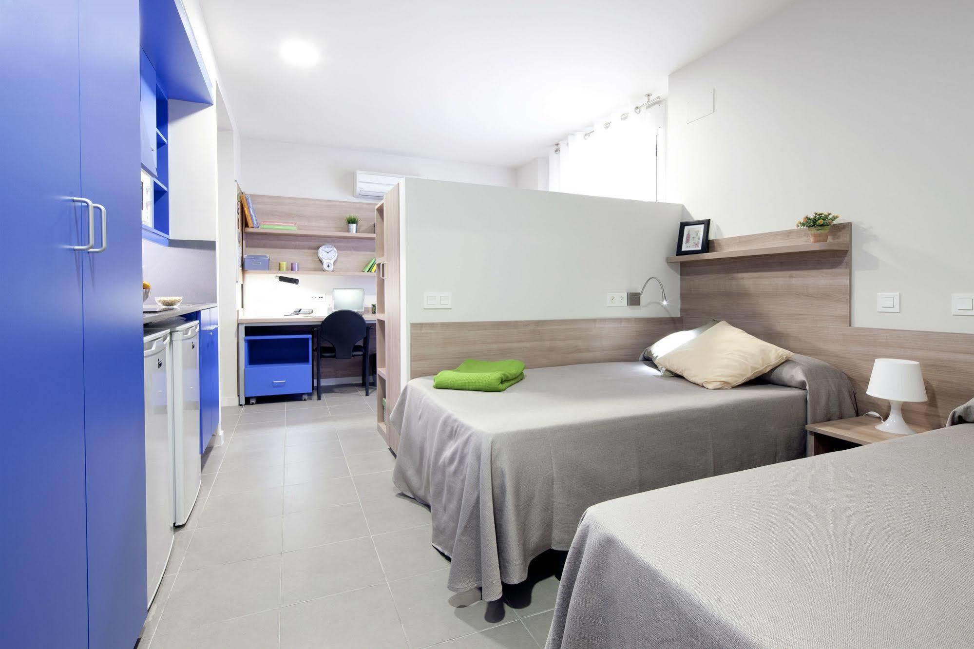 Colegio Mayor Resa La Concepcion Valencia Exteriör bild